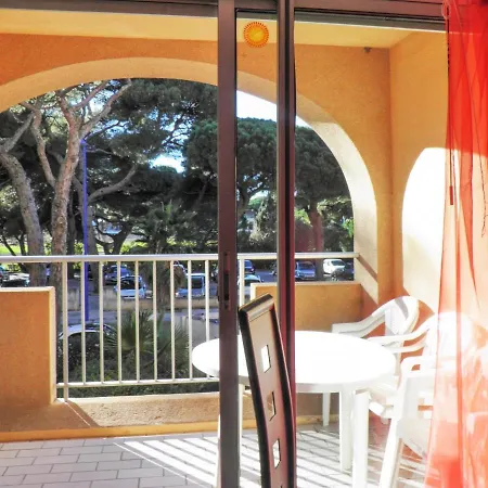 Rue De La Mediterranee Apartamento Hyères